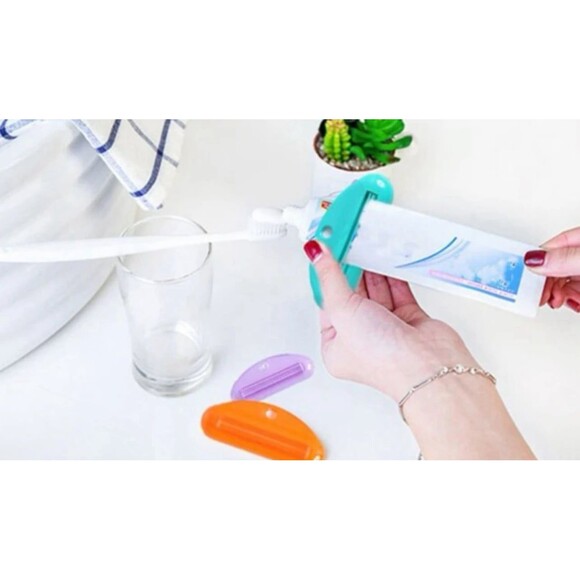 Manual toothpaste squeezer (2 piece set - white) - Picture 6 of 6